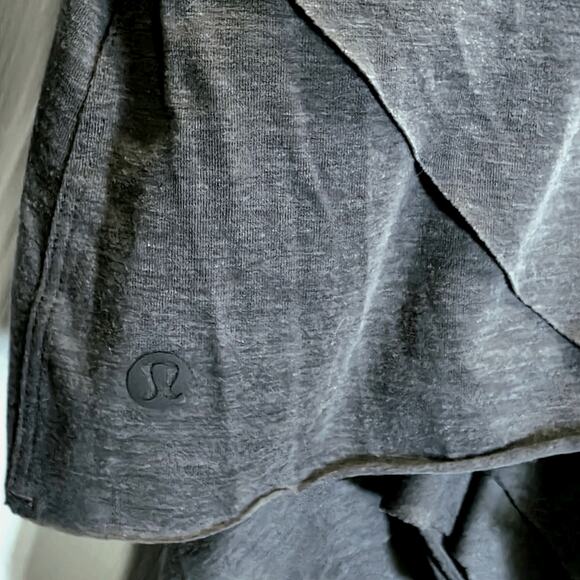 Lululemon Sweetest Day Top Long Sleeve Sz M Gray Stretch Layered Knit Jersey - Picture 10 of 13